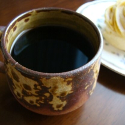 んふ( *´艸｀)♪甘いお菓子に優しい甘さのコーヒー！
めちゃ幸せなカフェタイムを過ごさせていただきました♪
なんて幸せなのかしら❤どっぷり～♪←幸せ浸りまくり